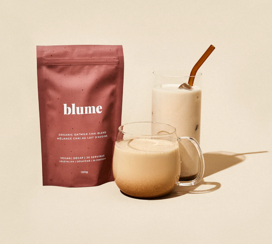 Mélange de lait d'avoine et de chai