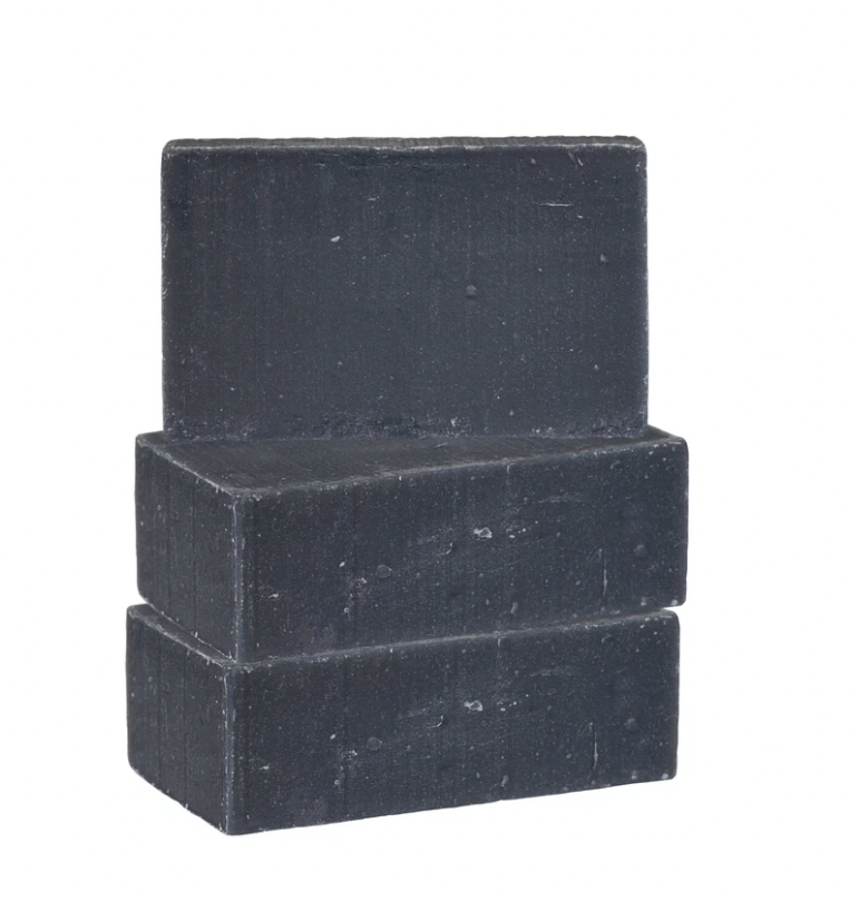 Savon nettoyant au charbon